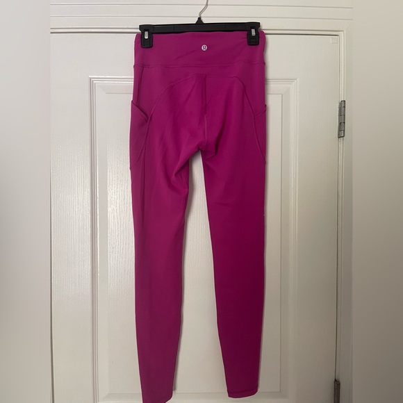 Ripe Raspberry Lululemon Wunder Under leggings - Picture 2 of 4